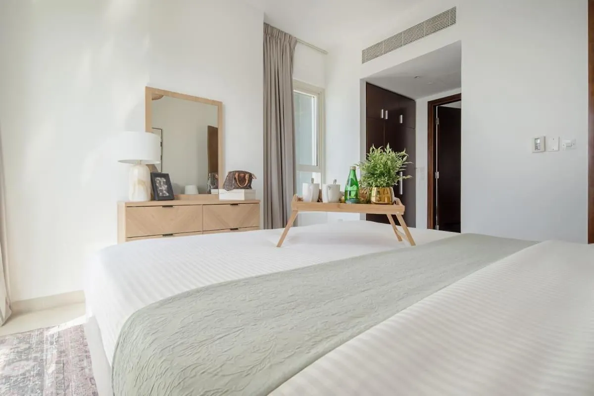 Frank Porter - Marina Blue - Marina Square, Abú Dhabí Apartmán